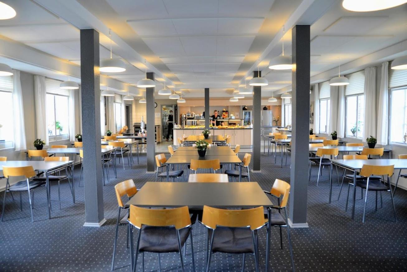 بيت شباب Stoberiet سفينبورغ المظهر الخارجي الصورة The cafeteria at the University of Stavanger