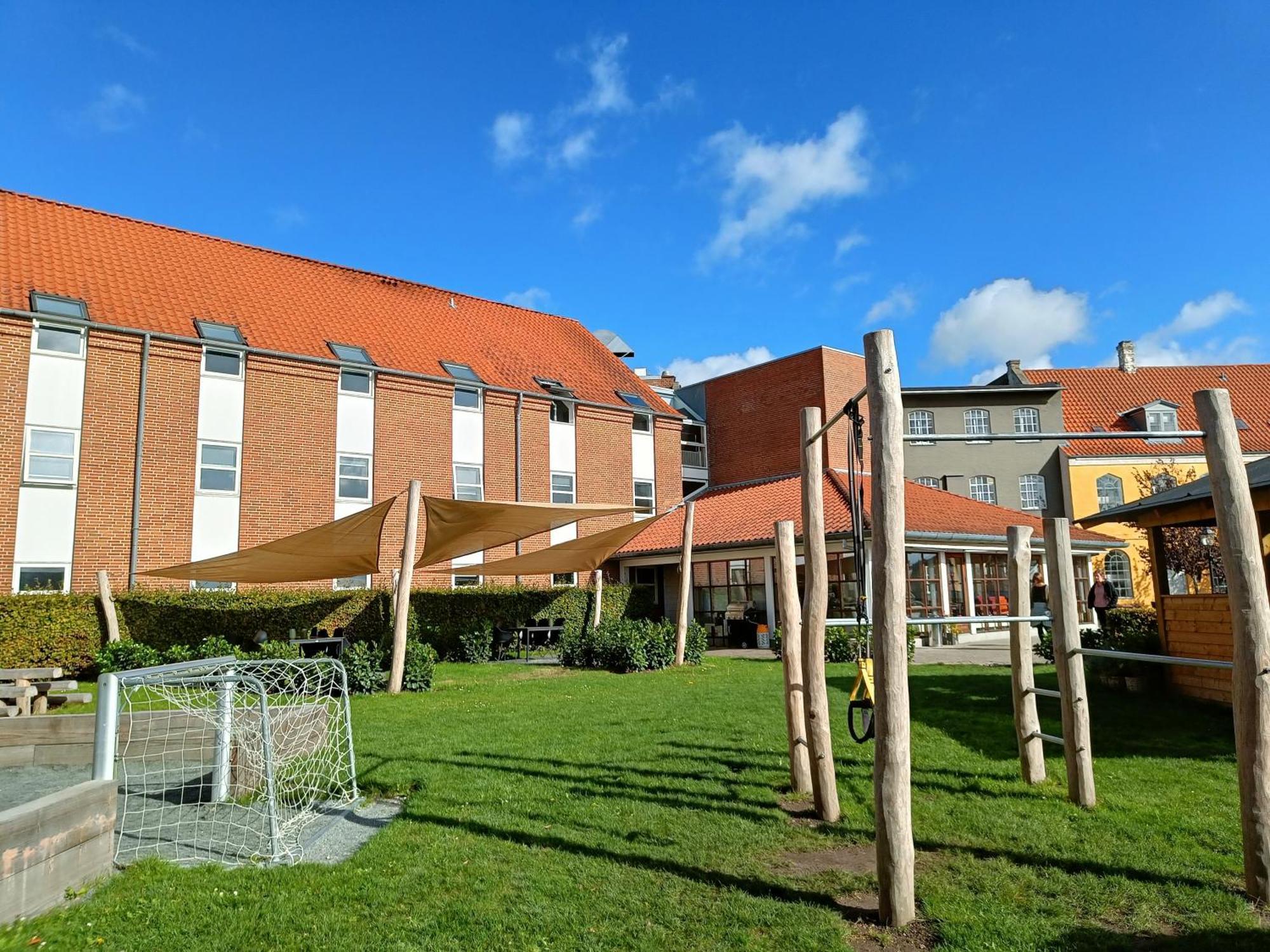 بيت شباب Stoberiet سفينبورغ المظهر الخارجي الصورة The school's main building