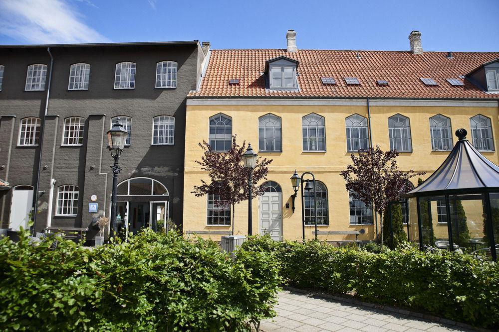 بيت شباب Stoberiet سفينبورغ المظهر الخارجي الصورة The Yellow House