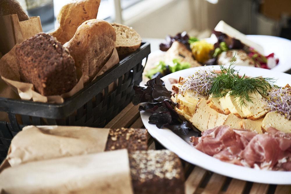 بيت شباب Stoberiet سفينبورغ المظهر الخارجي الصورة A buffet